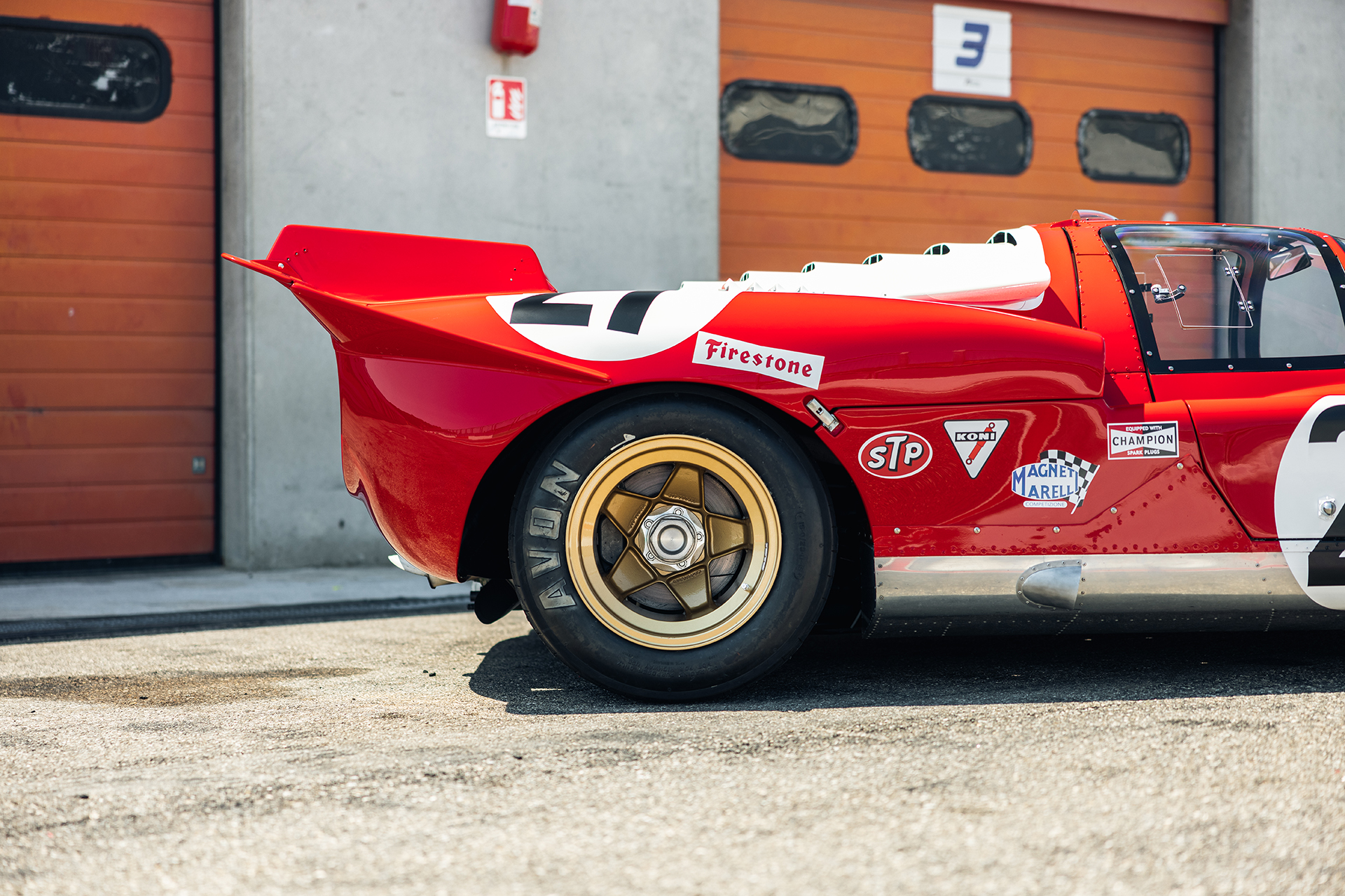 フェラーリ 512 シルクスクリーン Amazon.com: Carrera 32001 Ferrari 296 GT3 AF Corse, No.21 1