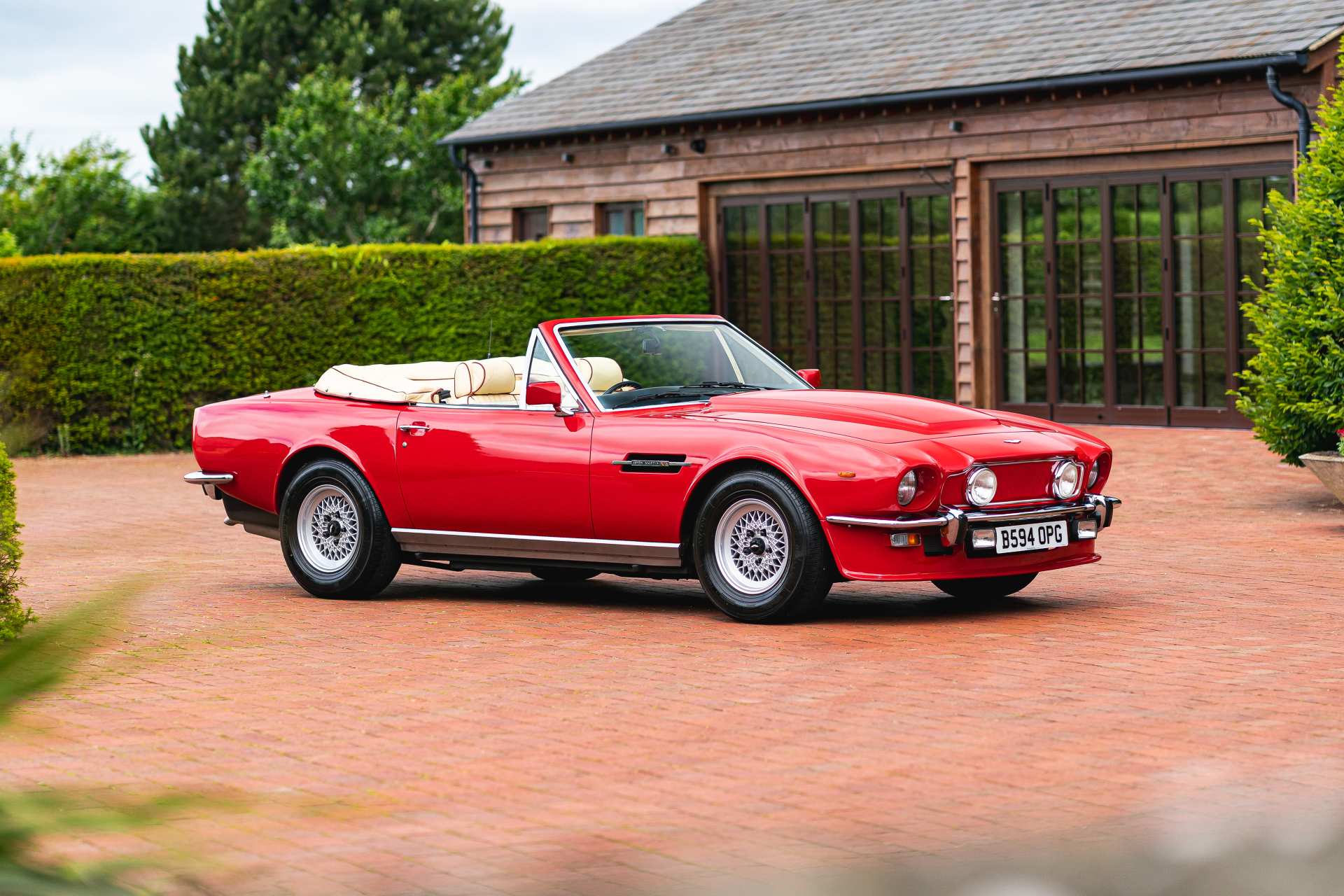 1985 Aston Martin V8 Volante