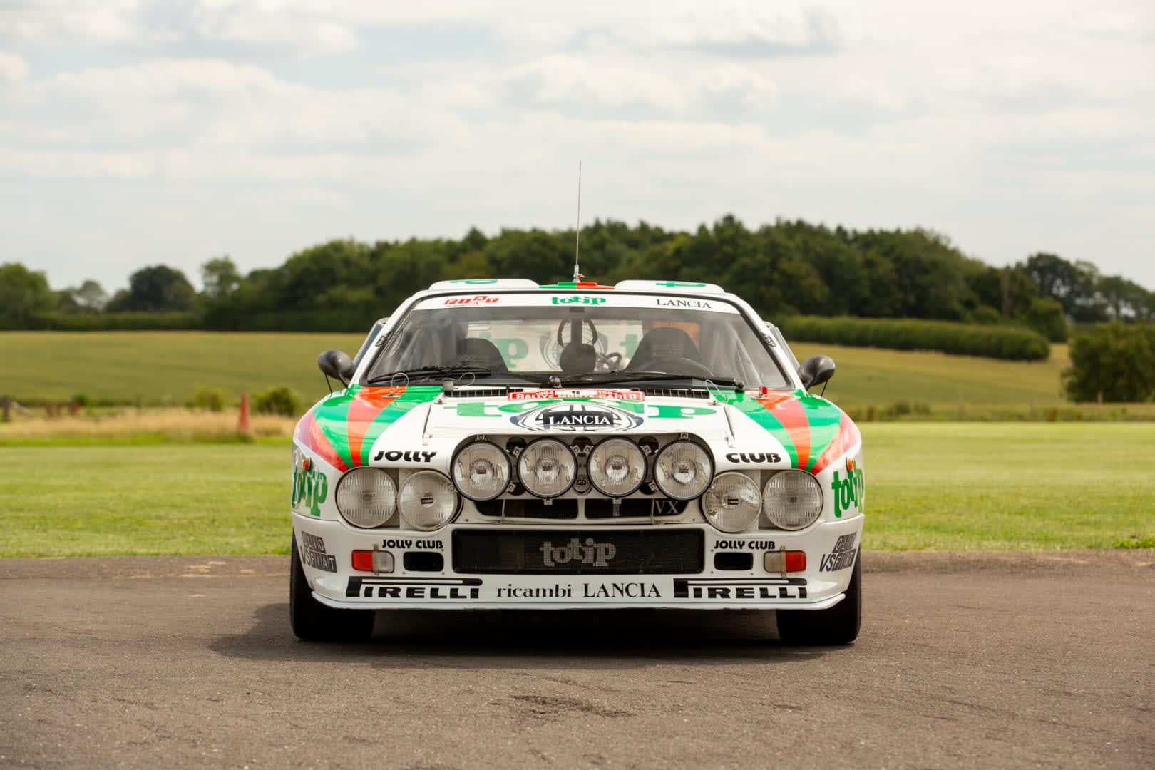 1984 Lancia 037 Rally Evo 2 Group B | Girardo & Co
