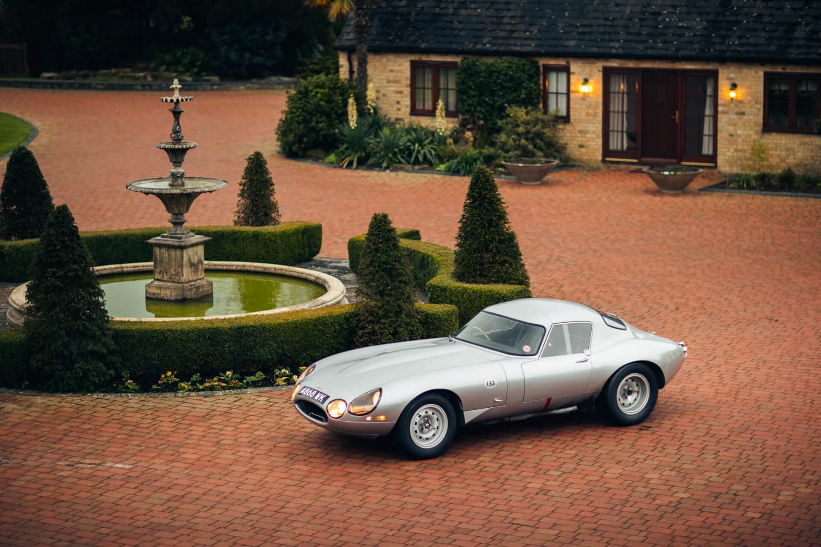 1963 Jaguar E-Type 'Low Drag' Coupé - collectorscarworld